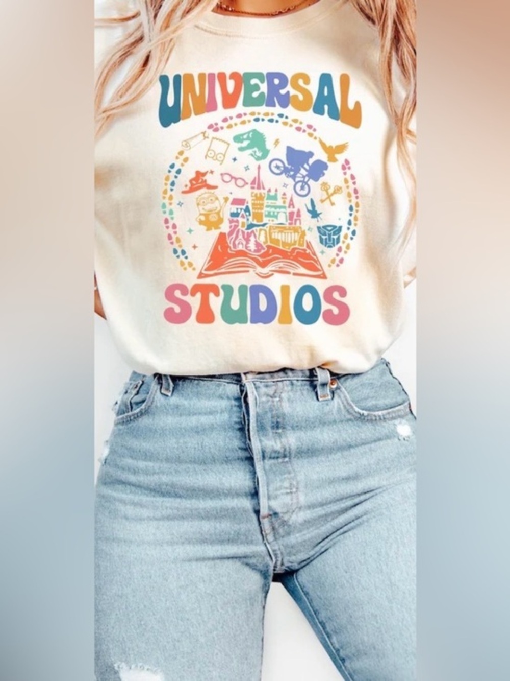 Universal Studios Kids White Short Sleeve Tee with Multicolor size M Youth